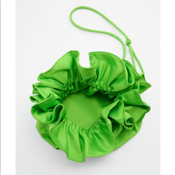 Zara ruffled satin effect bucket bag - Picture 9 of 10